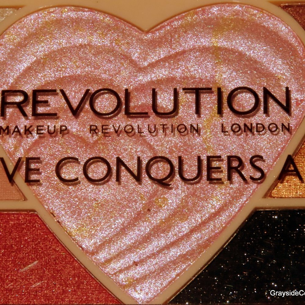 REVOLUTION New Makeup & Highlighter Palette Combination ♥️LOVE CONQUERS ALL♥️